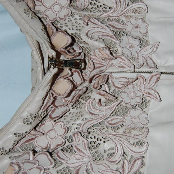 Valentino ❤️ RUNWAY Light Pink Nude Real Leather 3D floral Flower Dress Size 2 - Picture 11 of 15